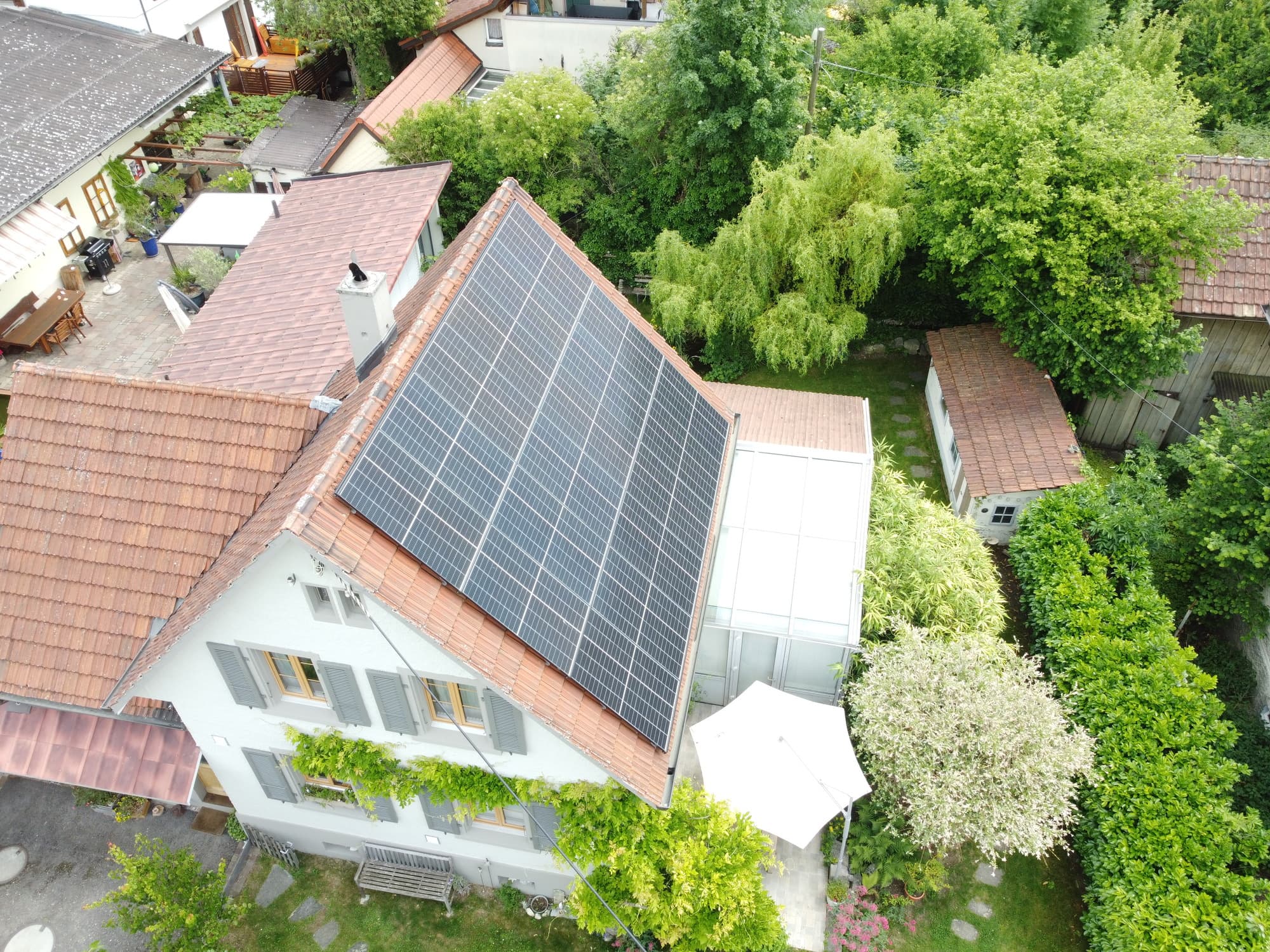 Photovoltaikanlage mit Batteriespeicher in Pratteln, Basel-Landschaft