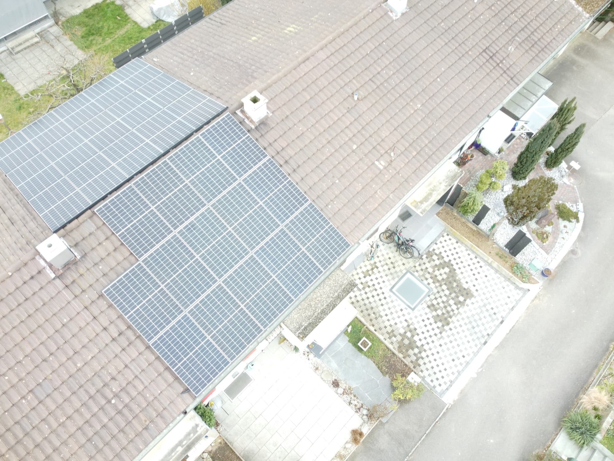 Photovoltaikanlage mit Batteriespeicher in Therwil, Basel-Landschaft